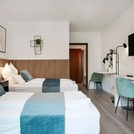 Exklusiv Kueche Office Streaming Minibar 2003 * Bonn