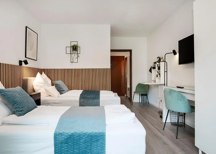 Exklusiv Kueche Office Streaming Minibar 2003 * Bonn