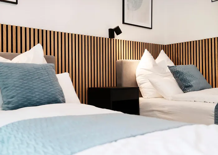 Exklusiv Kueche Office Streaming Minibar 2003 شقة